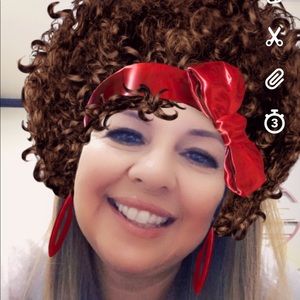 Meet your Posher, Gloria